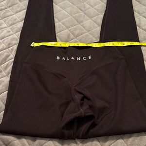 Balance Athletica Black cloud Leggings. XS